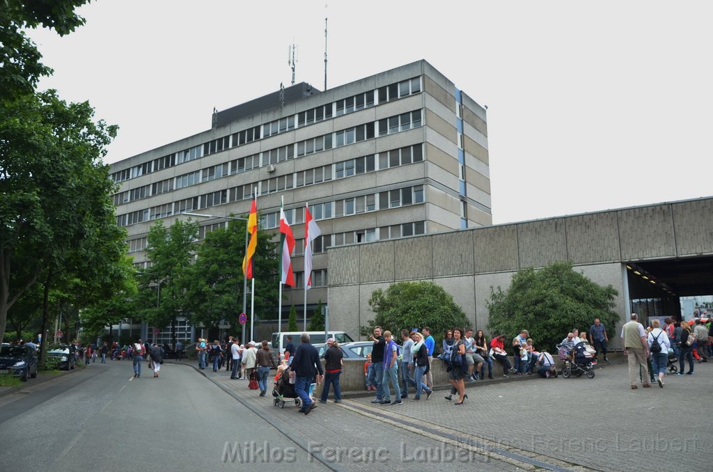 Tag der Offenen Tuer BF Koeln Weidenpesch Scheibenstr P753.JPG